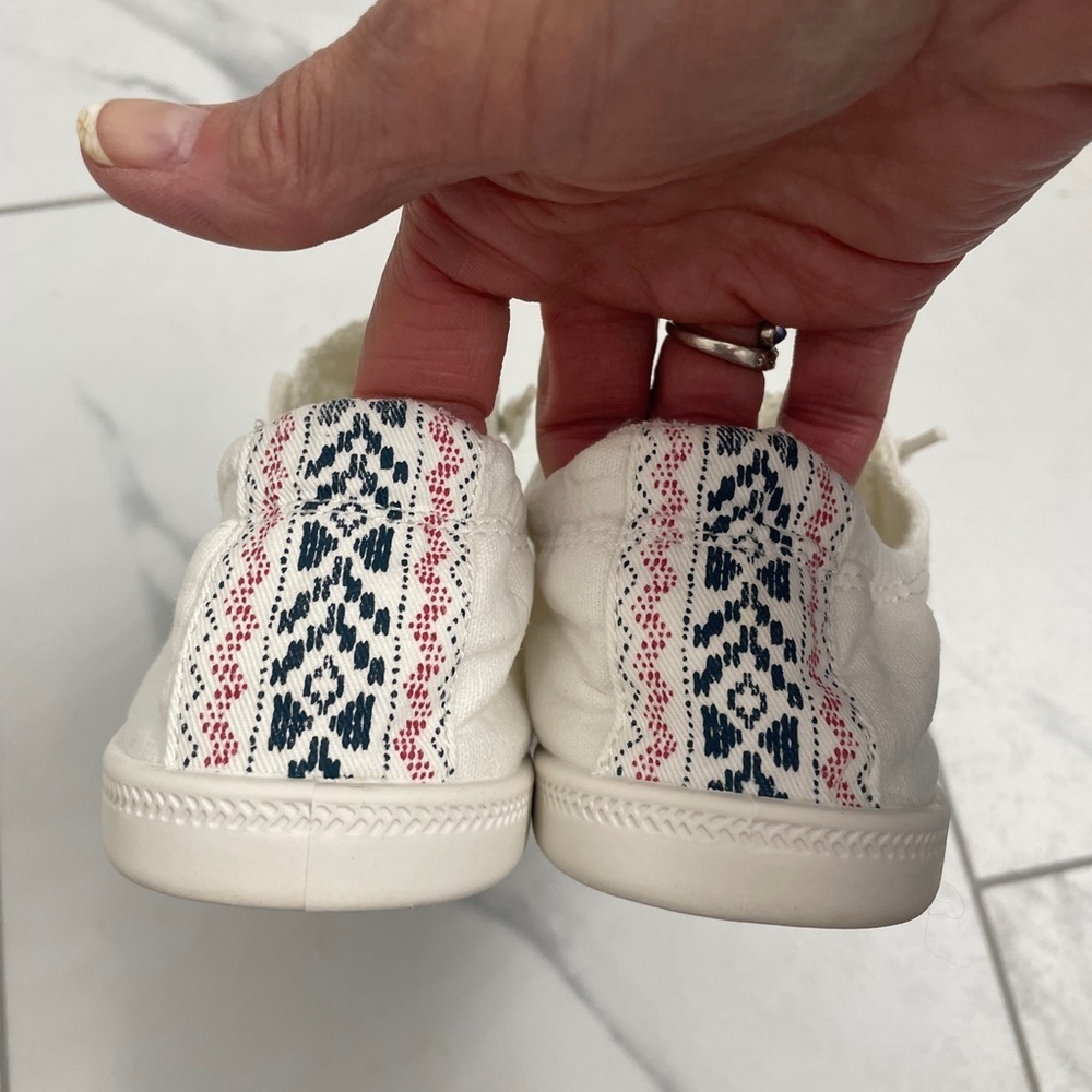 Madden Girl White Lace-Up Sneakers with Patterned Heel Size 9 - Picture 2 of 13